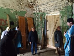 Молебны, храм Сретения